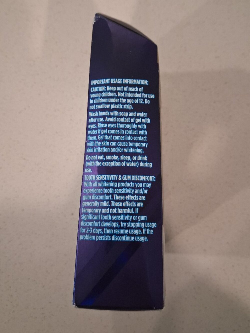 Crest 3D Whitestrips NWT - Picture 4 of 7